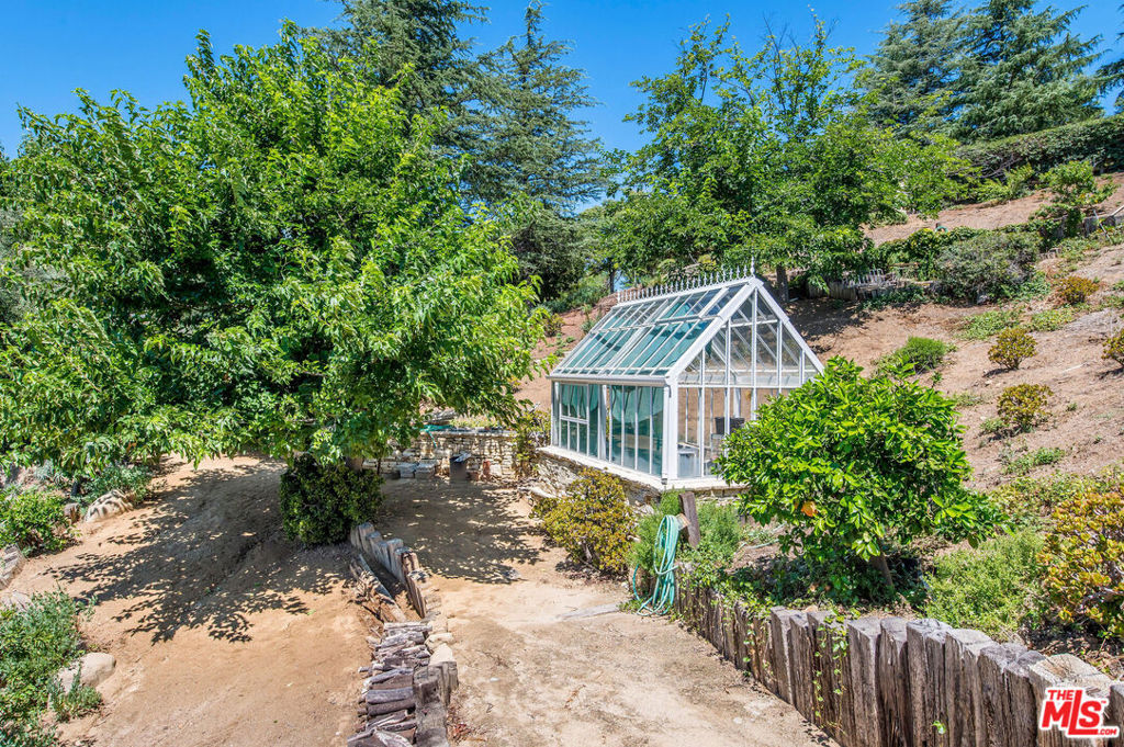 25010 Thousand Peaks Road
