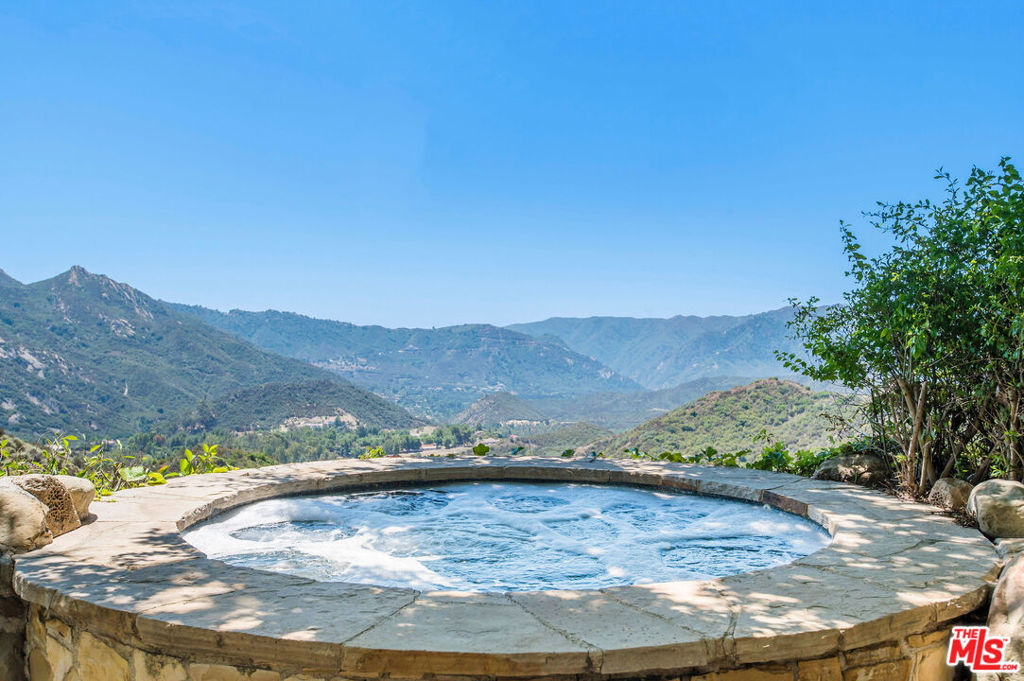 25010 Thousand Peaks Road