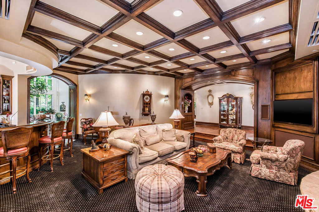 25010 Thousand Peaks Road