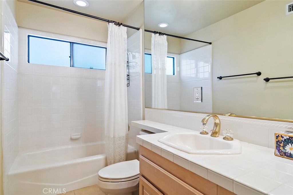 23309 Gilmore Street