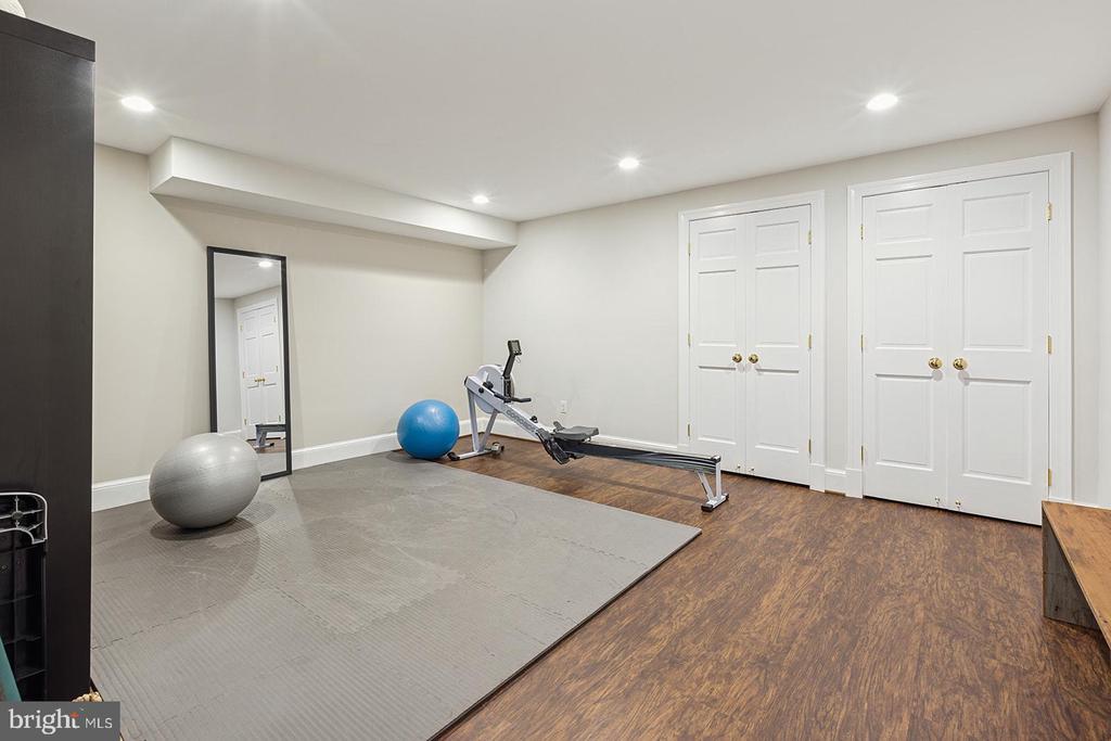 1306 BISHOP LANE