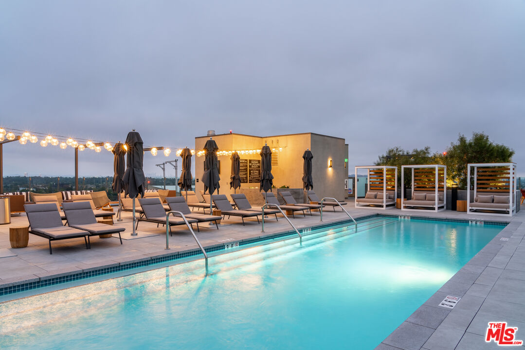2435 S Sepulveda BLVD Unit: PH 220