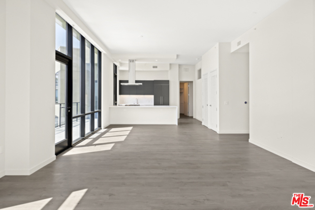 2435 S Sepulveda BLVD Unit: PH 201