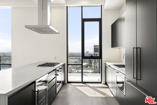 2435 S Sepulveda BLVD Unit: PH 201