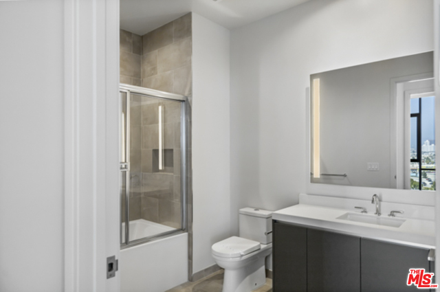 2435 S Sepulveda BLVD Unit: PH 217