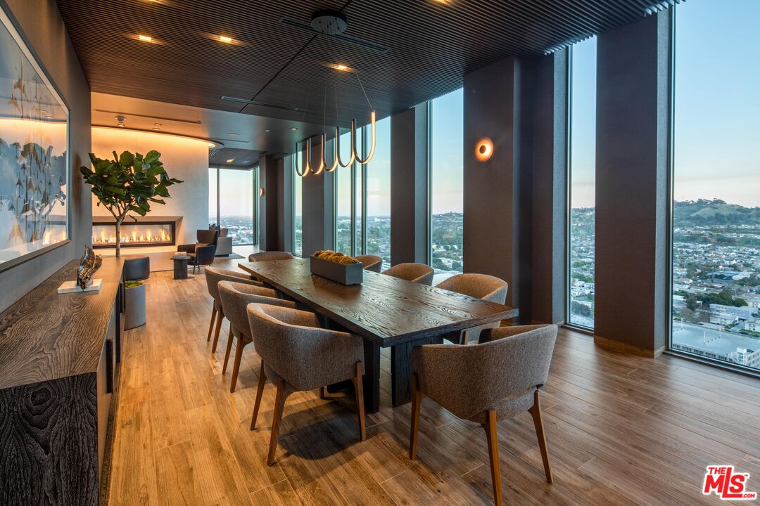 3311 S La Cienega Blvd Unit: PH 1