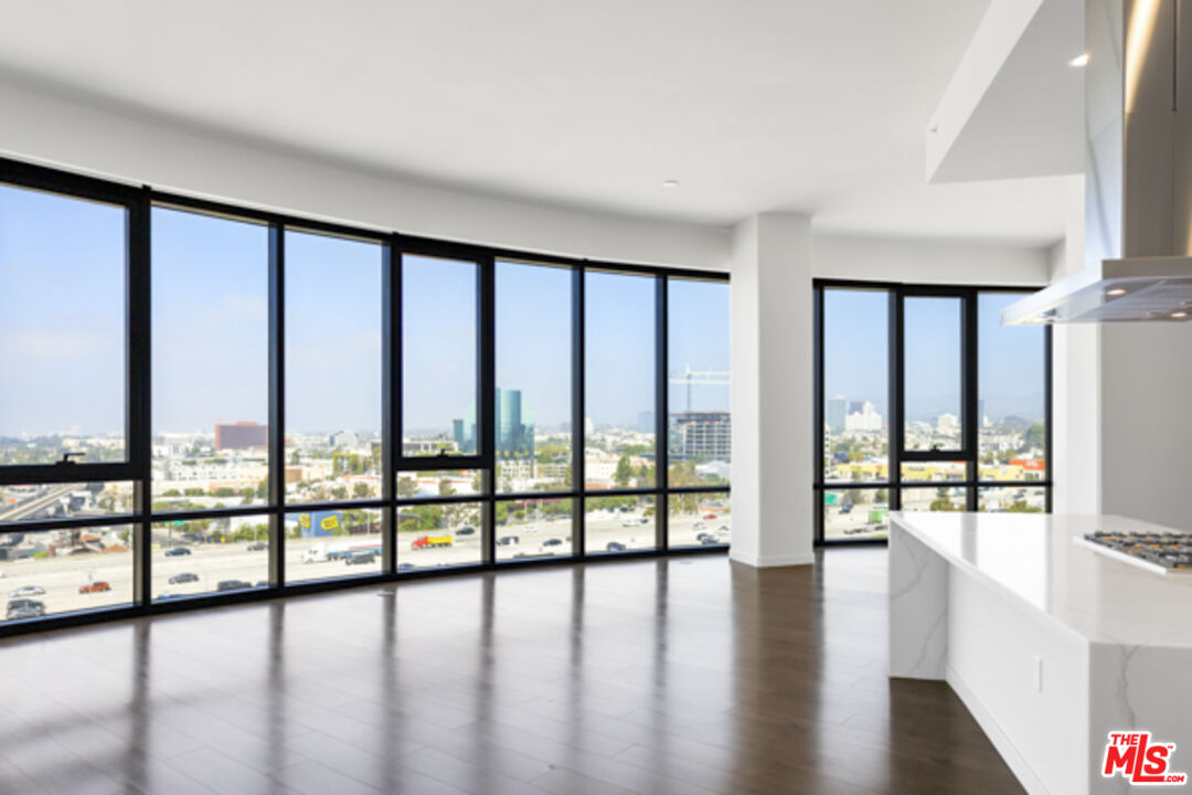 2435 S Sepulveda BLVD Unit: PH 214