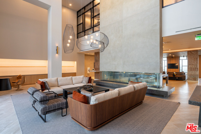 2435 S Sepulveda BLVD Unit: PH 219