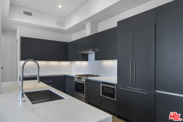 2435 S Sepulveda BLVD Unit: PH 219
