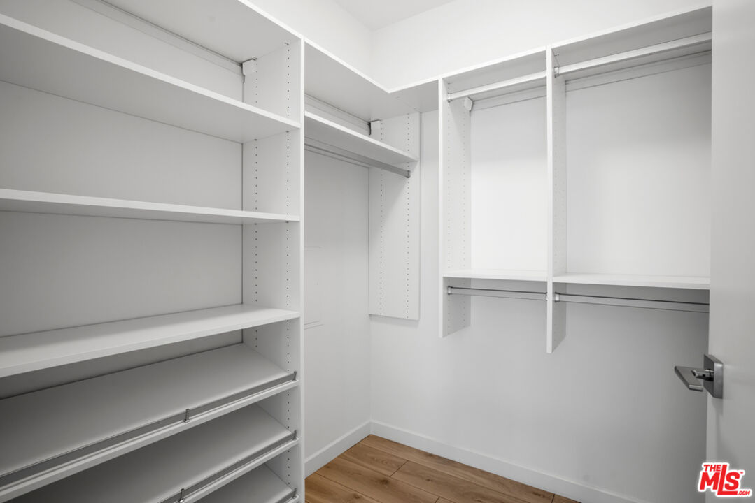 3311 S La Cienega Blvd Unit: PH 3