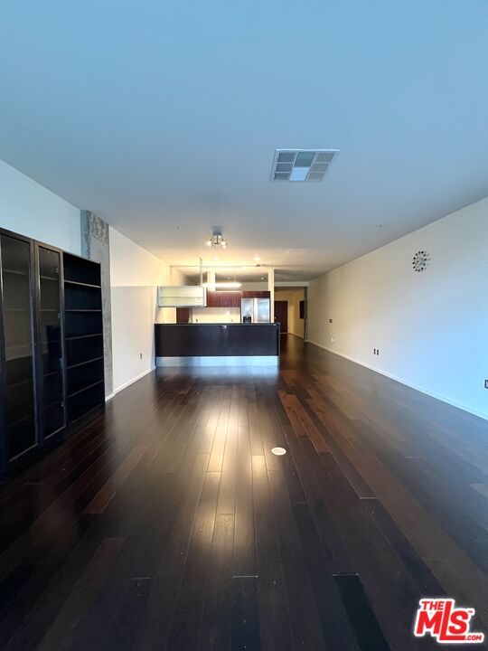 1155 S Grand Ave Unit: 521