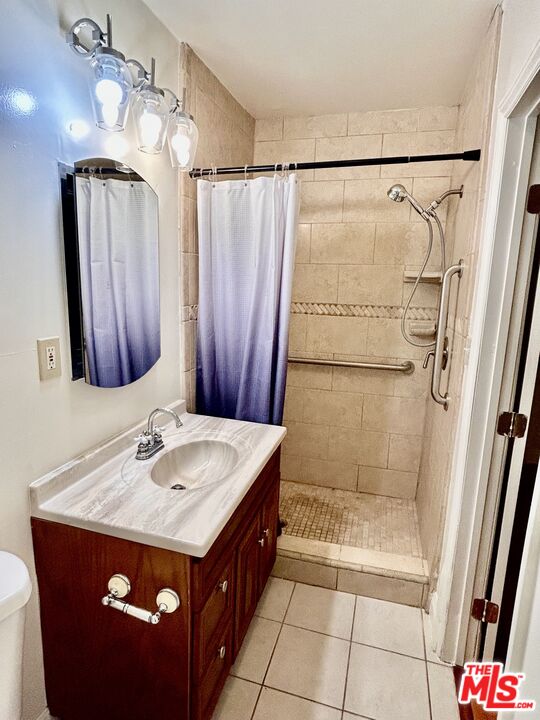 1868 10th St Unit: 1