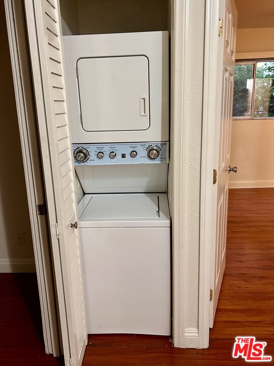 1868 10th St Unit: 1