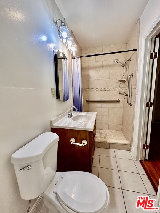 1868 10th St Unit: 1