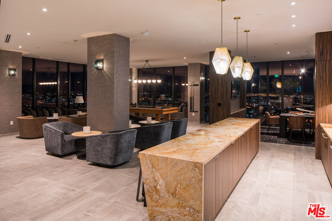 801 S OLIVE ST Unit: PH 3