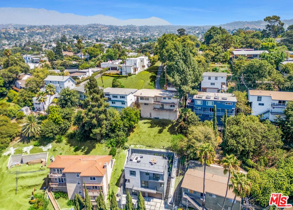 1046 Oban Dr