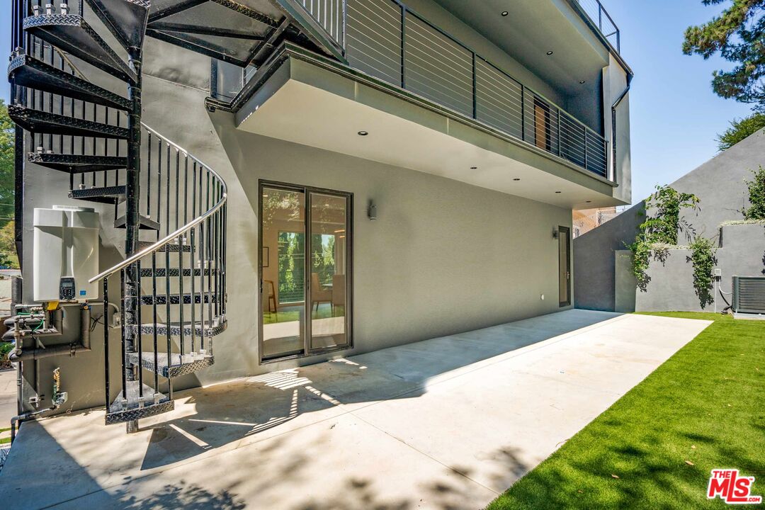 1046 Oban Dr
