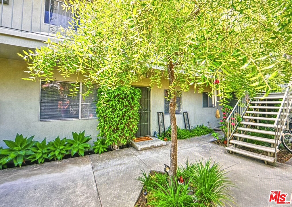 1868 10th St Unit: 5