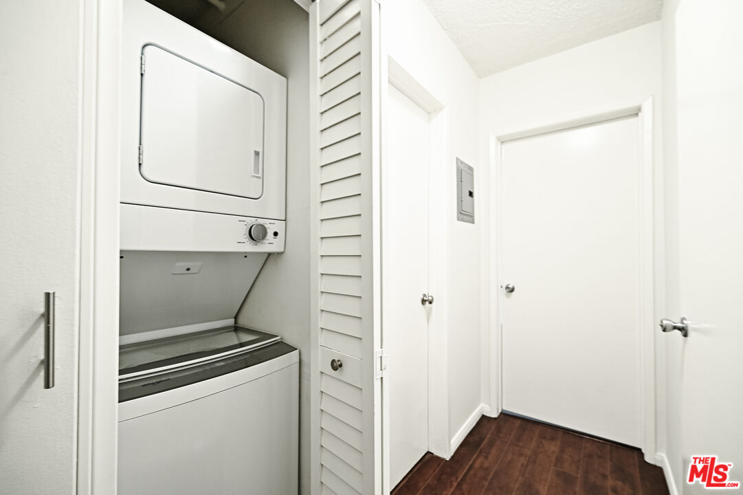 1868 10th St Unit: 5