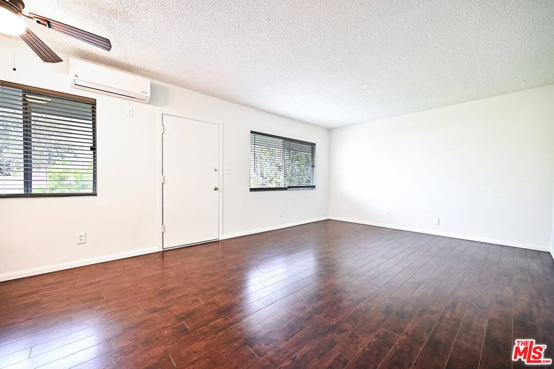 1868 10th St Unit: 5