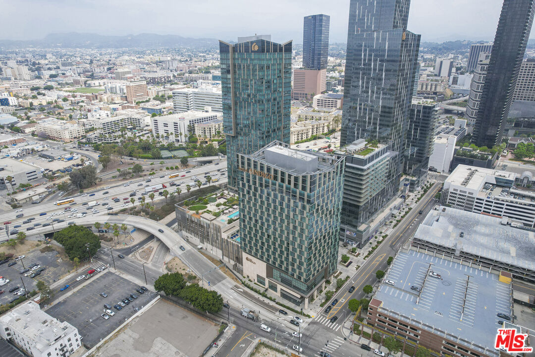 889 Francisco St Unit: 709