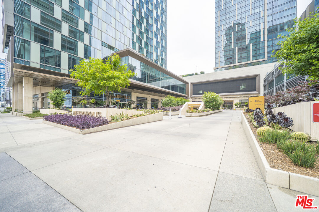 889 Francisco St Unit: 709