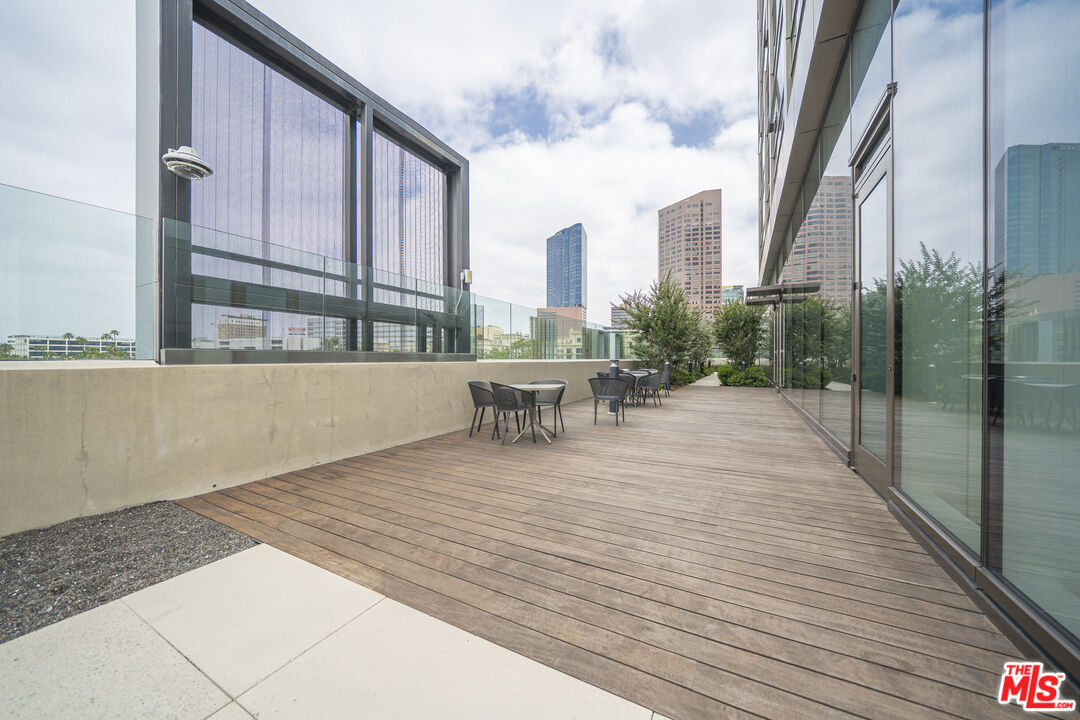 889 Francisco St Unit: 709