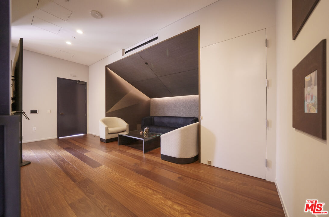 889 Francisco St Unit: 709
