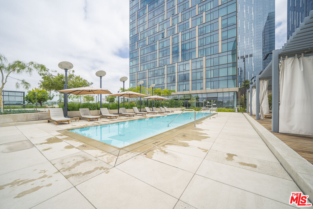 889 Francisco St Unit: 709