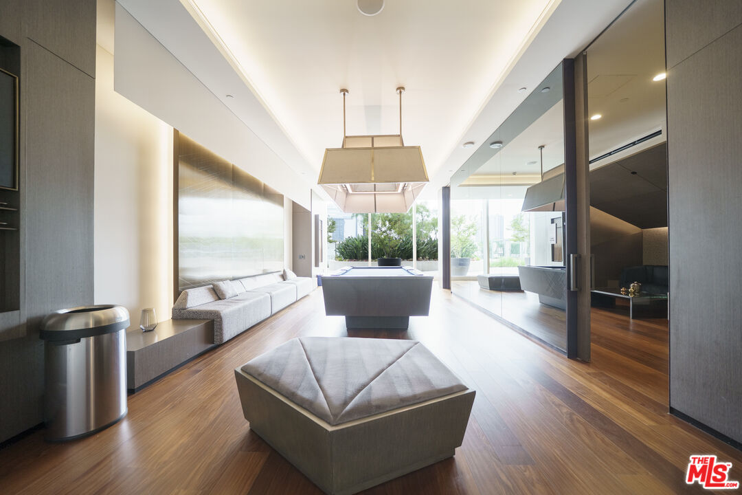 889 Francisco St Unit: 709