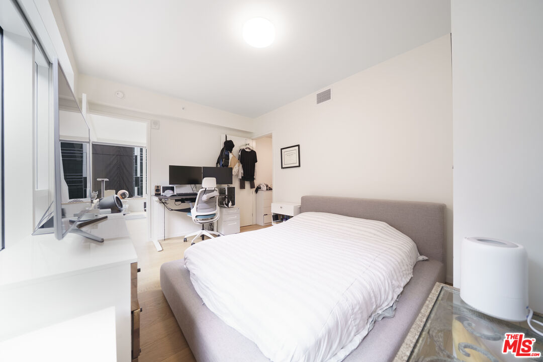 889 Francisco St Unit: 709