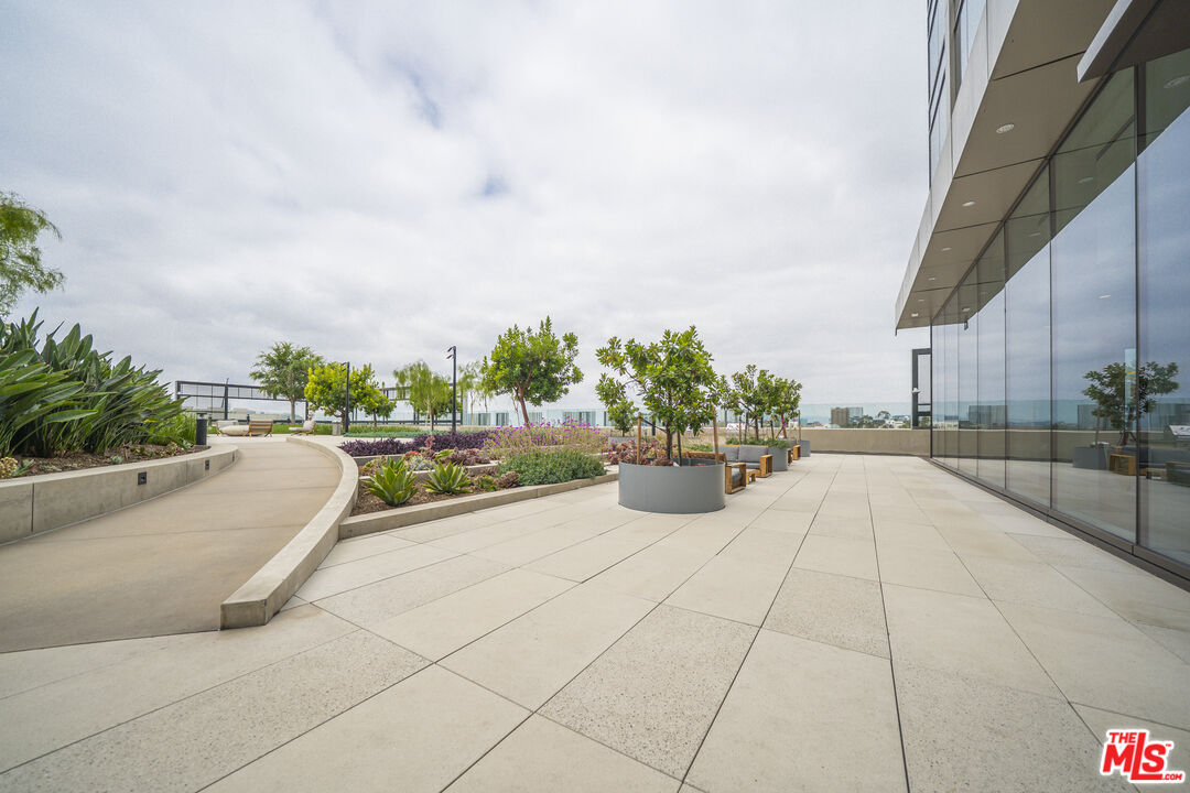 889 Francisco St Unit: 709