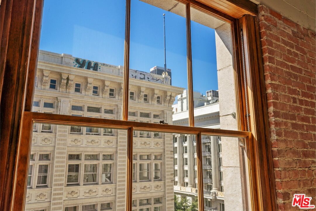 808 S Broadway St Unit: 7th Floor