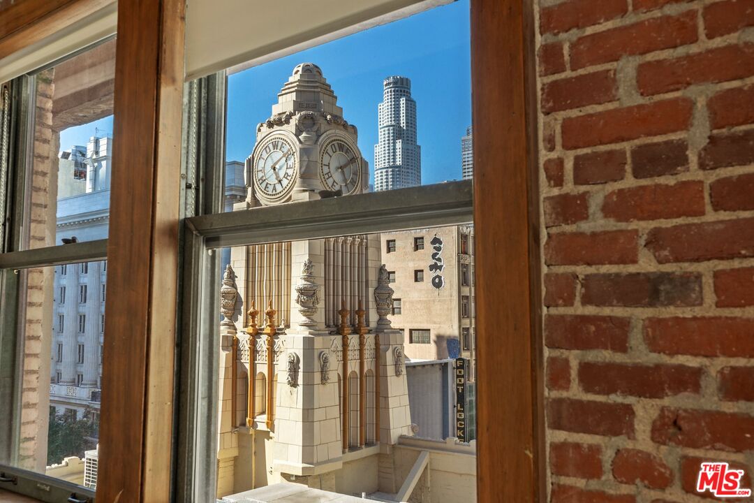808 S Broadway St Unit: 7th Floor