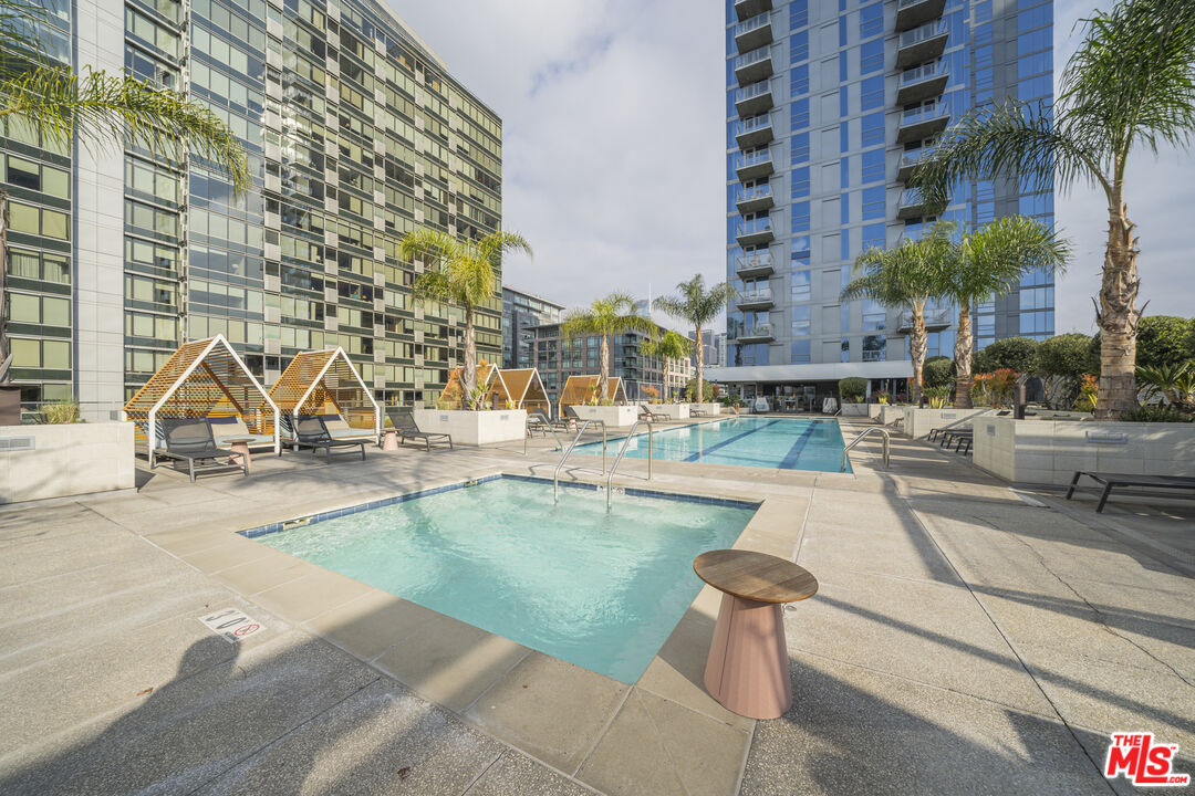 1100 S Grand Ave Unit: A703