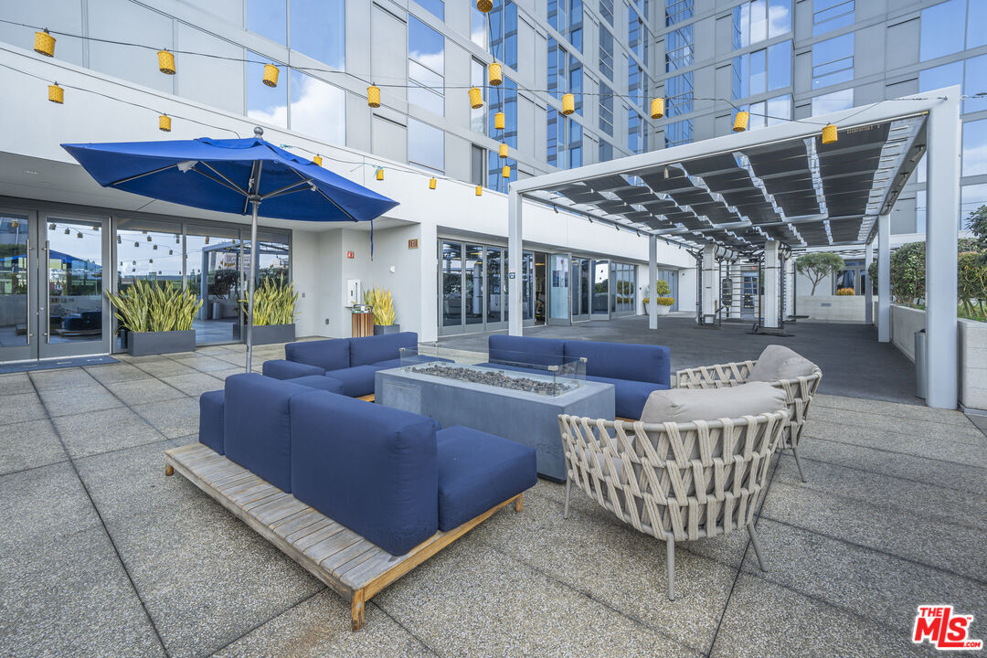 1100 S Grand Ave Unit: A703