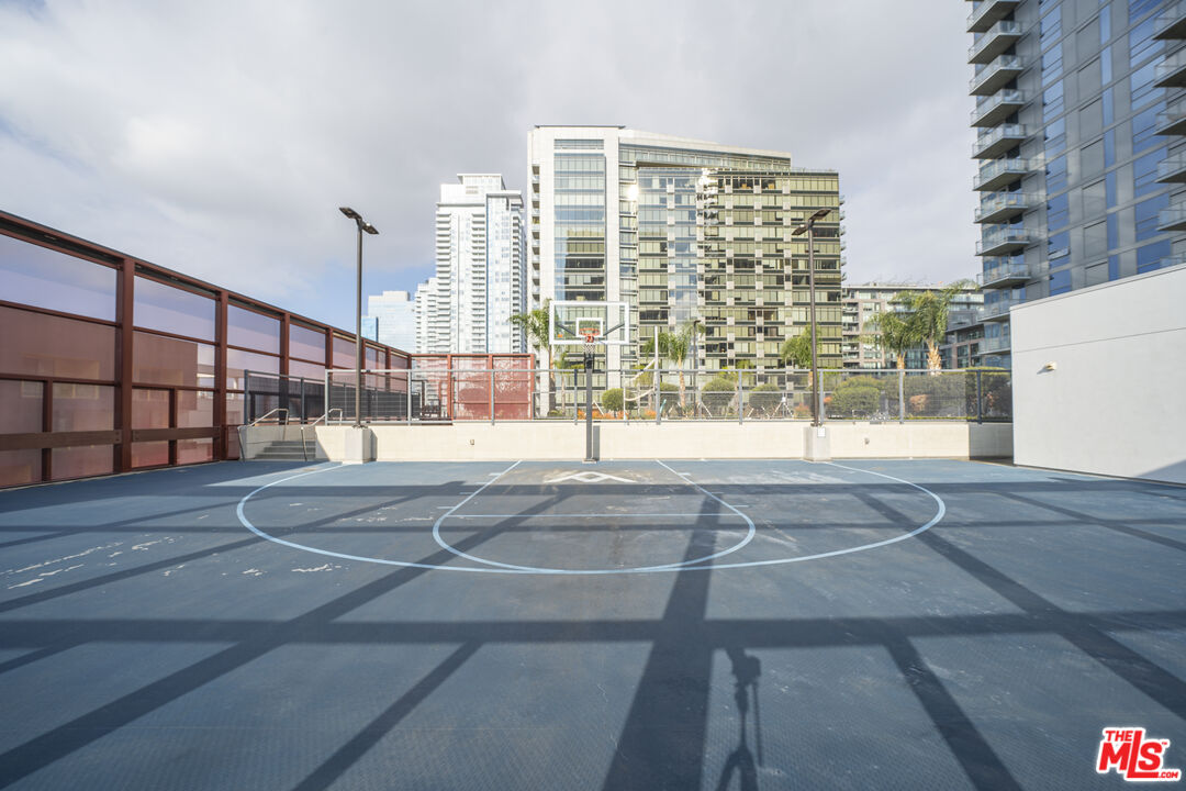 1100 S Grand Ave Unit: A703