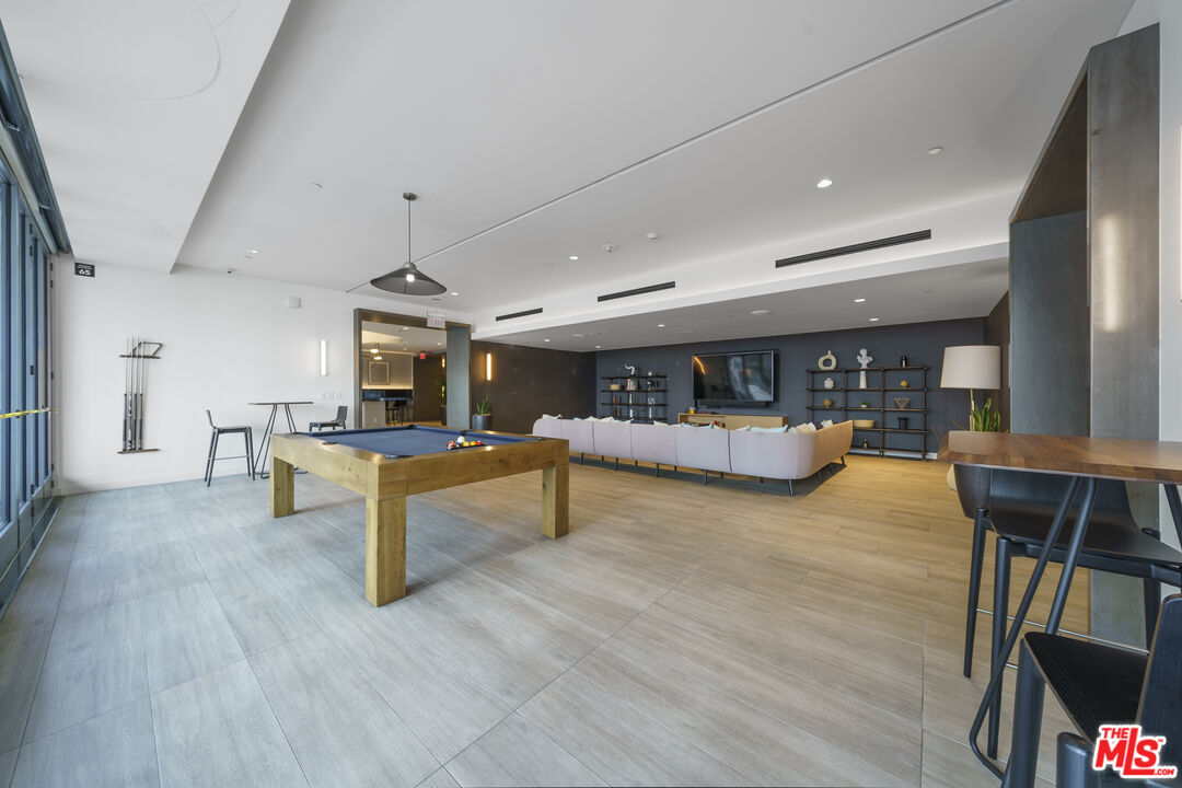 1100 S Grand Ave Unit: A703