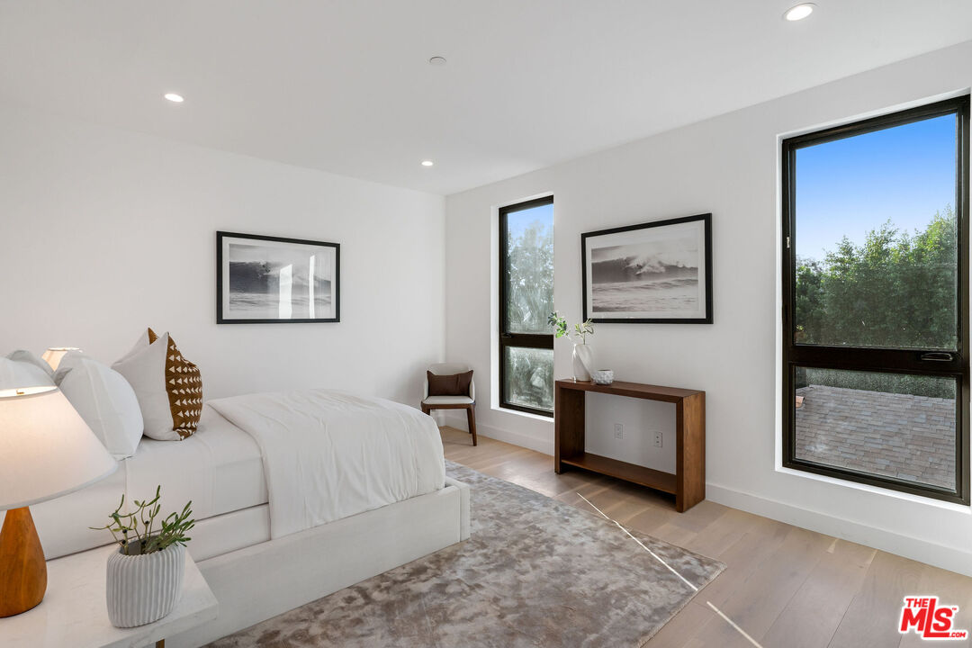 2915 Avenel Ter