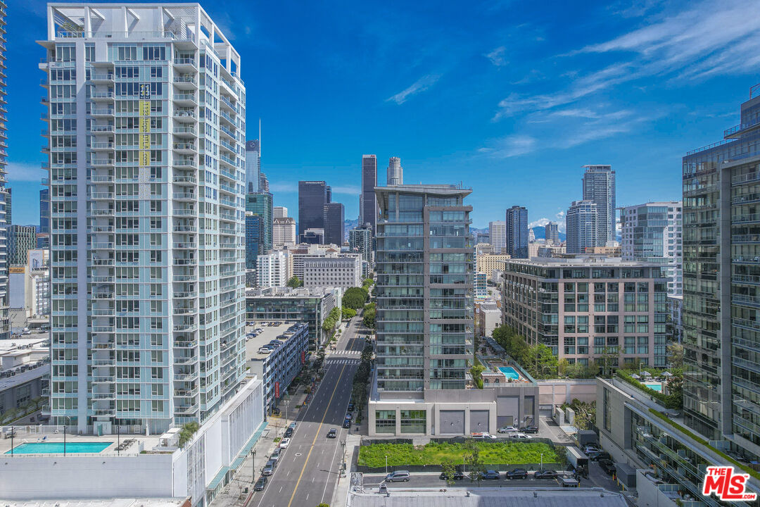 1100 S Hope St Unit: 1506
