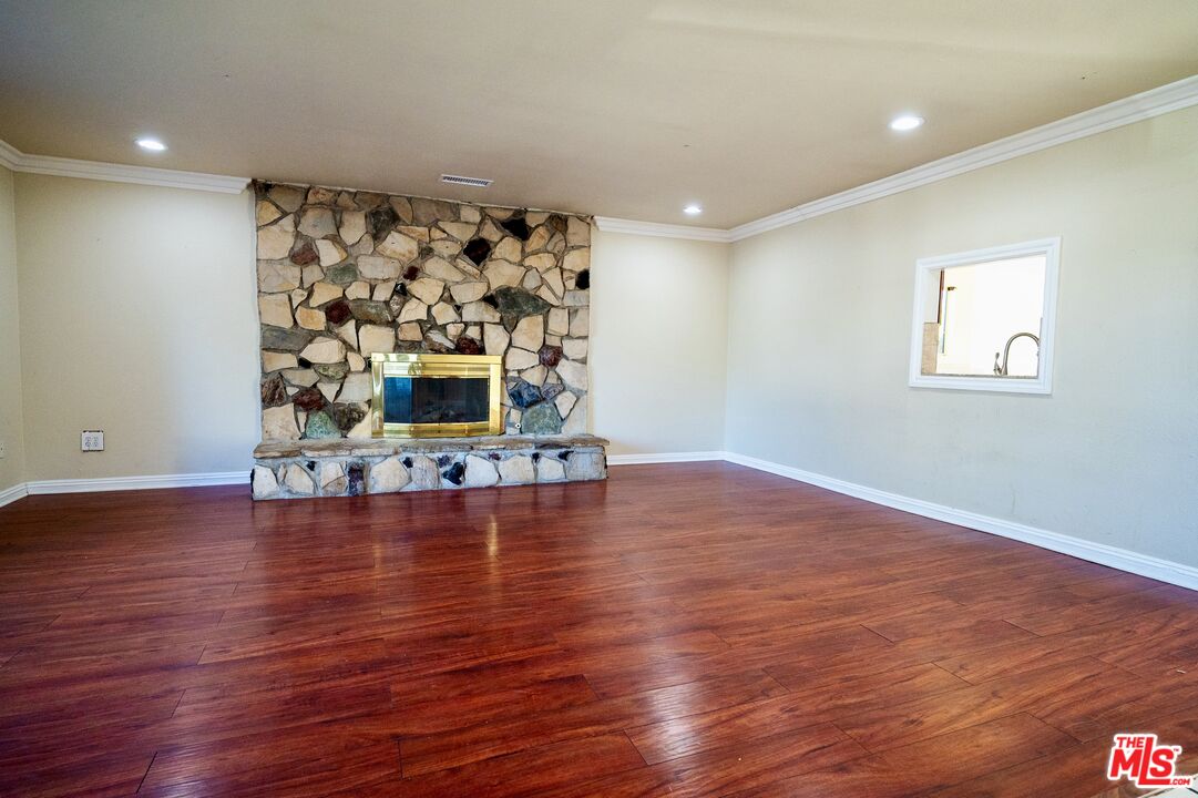 1433 N El Dorado Ave