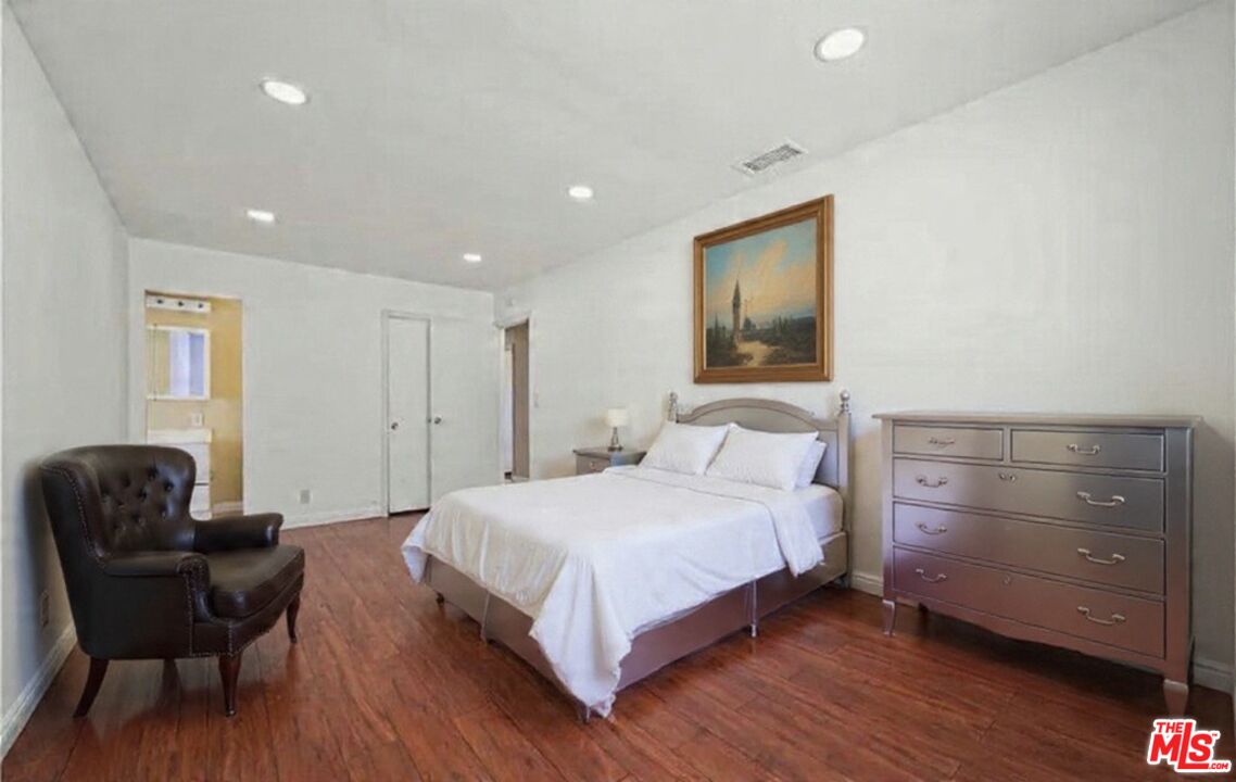 1433 N El Dorado Ave