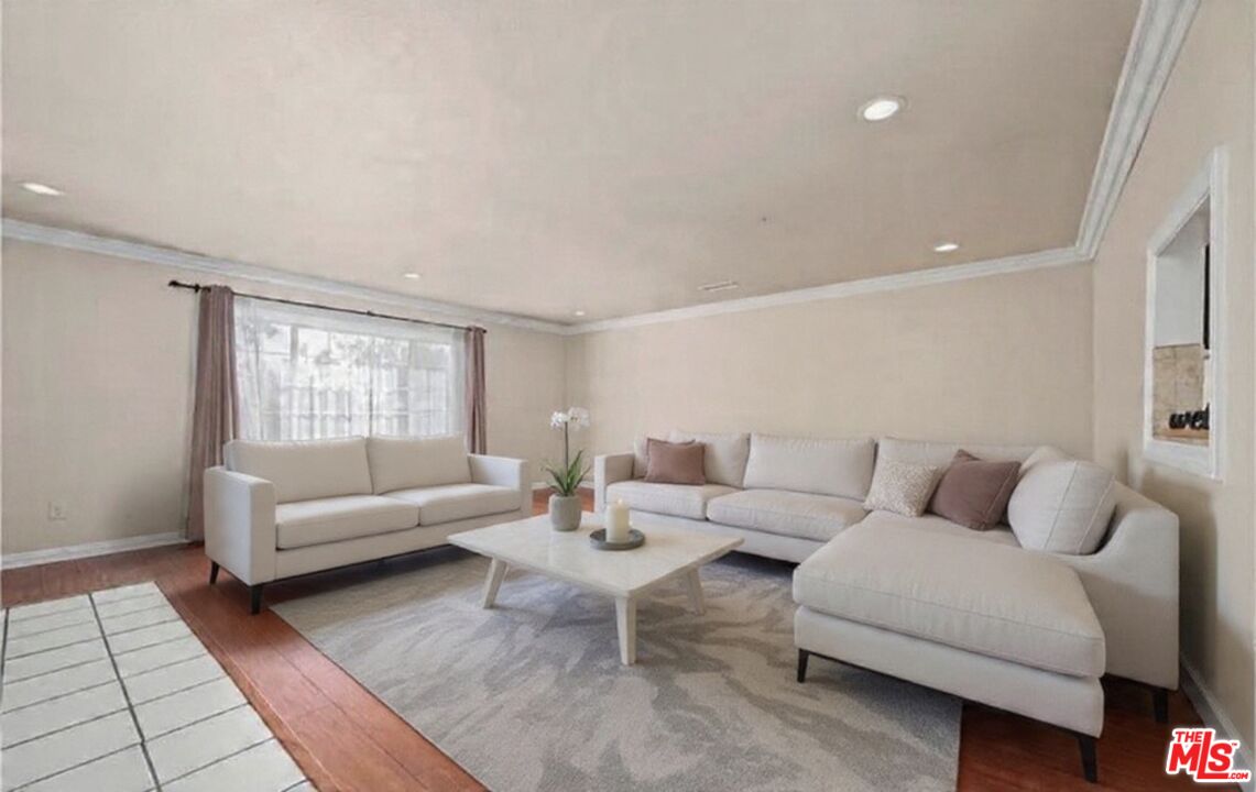 1433 N El Dorado Ave