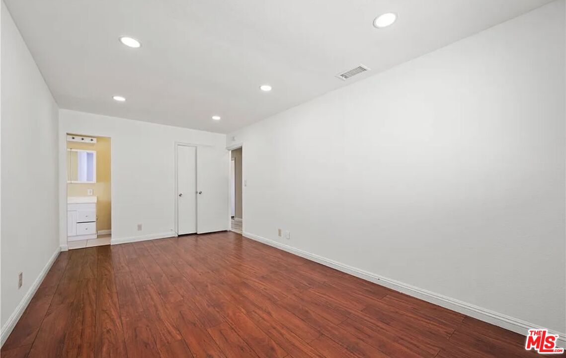 1433 N El Dorado Ave