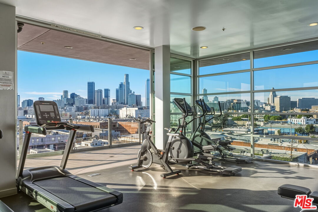 530 S Hewitt St Unit: 539