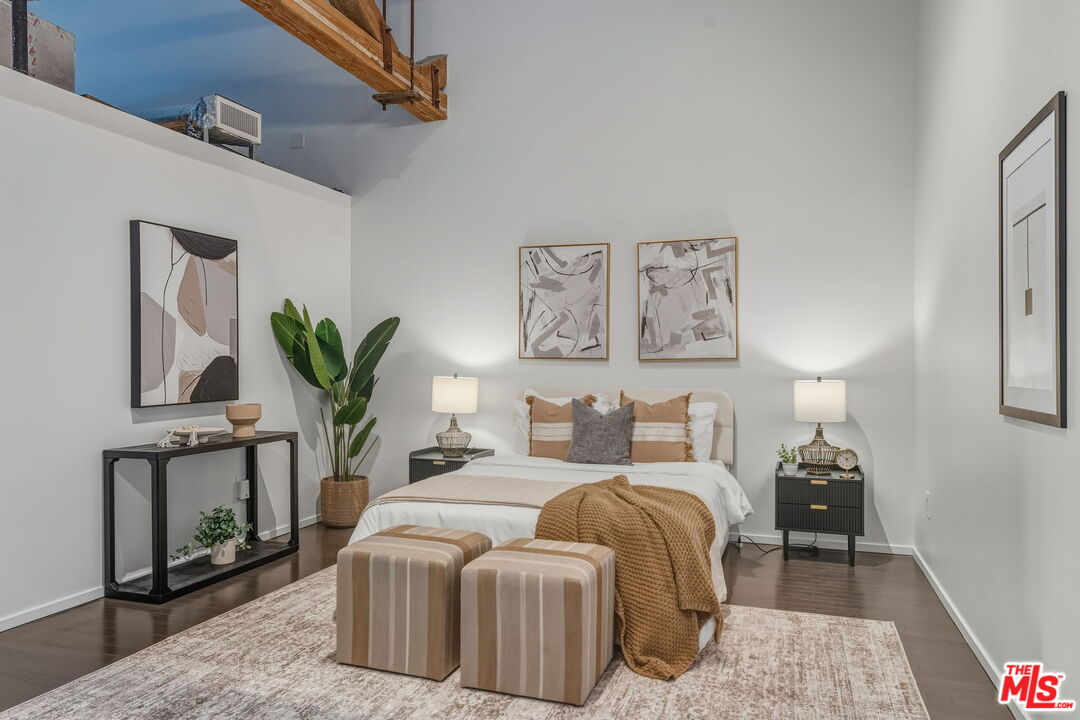 530 S Hewitt St Unit: 539