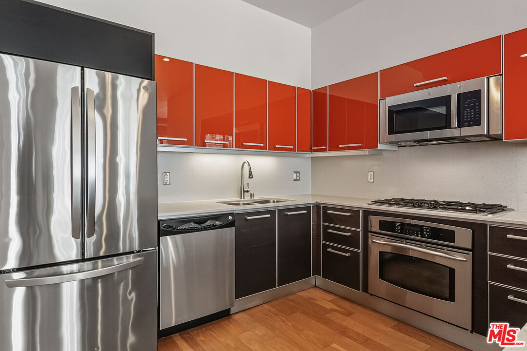 801 S Grand Ave Unit: 1306