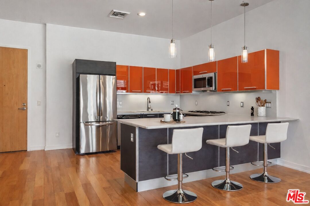 801 S Grand Ave Unit: 1306