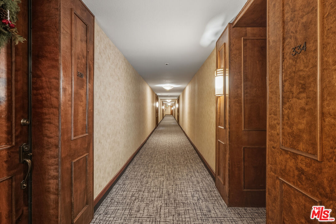 121 S Hope St Unit: 334