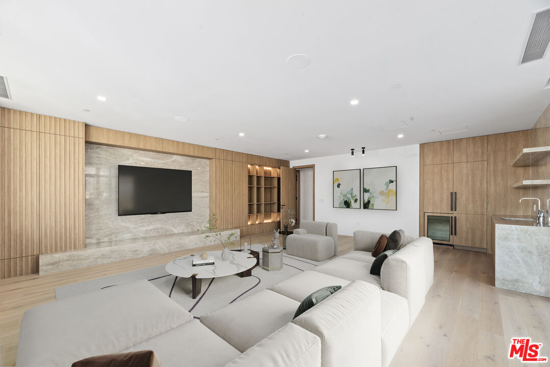 230 W Olympic Blvd Unit: PH 1